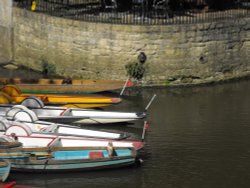 A Punt (at the back) and other boats at the ready on the River Cherwell Wallpaper