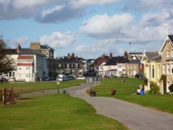 South Green Wallpaper