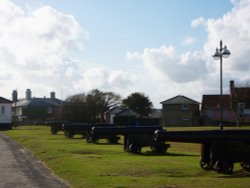 Canons on Gun Hill Wallpaper