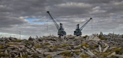 Old cranes Wallpaper