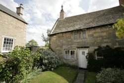 Cottage in village Wallpaper