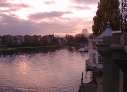 Hampton Court Palace Wallpaper