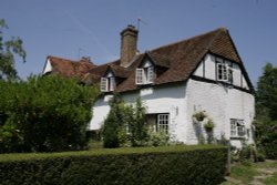 Cottage in village Wallpaper