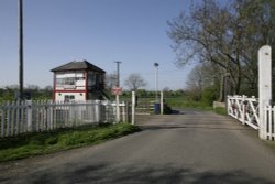 Railway crossing Wallpaper