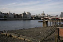 Thames and the skyline Wallpaper