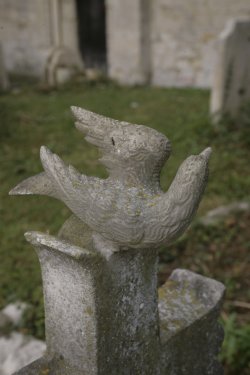 St Kyneburgha Church, Churchyard