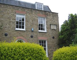 Sanford Terrace Wallpaper