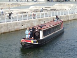 Liverpool pier head Wallpaper