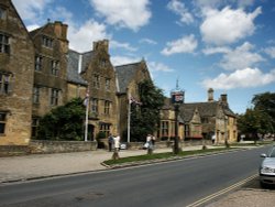 Main street Wallpaper