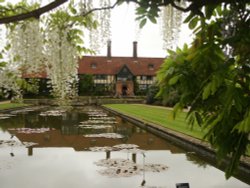 Royal Horticultural Society and gardens Wallpaper