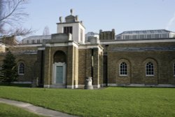 The picture gallery Wallpaper