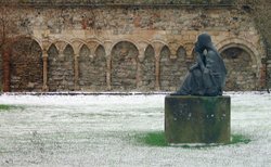 Statue of Virgin and Child in Rochester Cathedral Cloisters Wallpaper