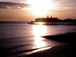 Hastings Pier, East Sussex Wallpaper