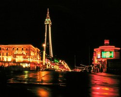 Blackpool at night Wallpaper