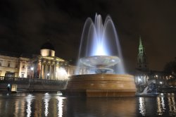 Trafalgar Square at night Wallpaper
