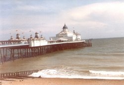 Eastbourne Pier 1986 Wallpaper