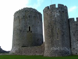 Pembroke Castle Wallpaper