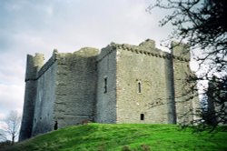Weobley Castle, the Gower Wallpaper