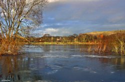 Stour Valley Winter, Shillingstone. Wallpaper