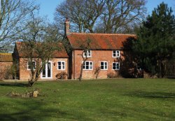 Church Cottages Wallpaper