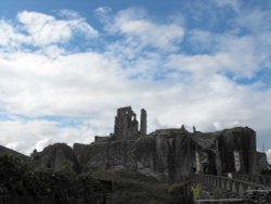 Skyline domination.... Wallpaper