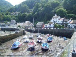 Lynmouth Harbour - North Devon. Wallpaper