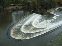 U shaped waters Wallpaper