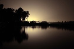 Center Parcs Lake, night view Wallpaper