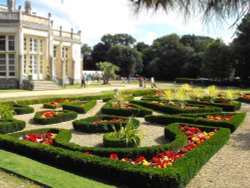 Highcliffe Castle gardens