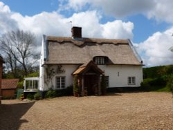 Thatched house next to the farm Wallpaper