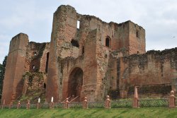 Kenilworth Castle Wallpaper