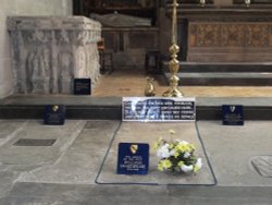 Shakespeare's grave Wallpaper