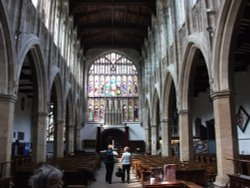 Looking back down nave of church Wallpaper