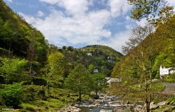Lynmouth and the River Lyn. Wallpaper