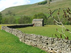 Delightful Dales Wallpaper