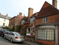 Leatherhead Wallpaper