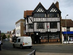 Leatherhead Wallpaper