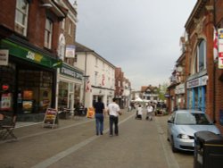 Leatherhead Wallpaper