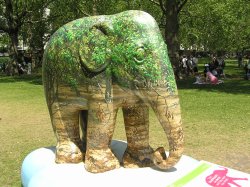 London Elephant Parade, Green Park Wallpaper