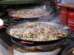 Street food - Big pots of yummi Wallpaper