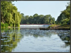 Lincomb weir, morning Wallpaper