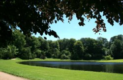 Fountains Abbey, North Yorkshire Wallpaper
