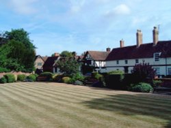 Stratford Remembrance Gardens Wallpaper