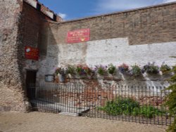 Great Yarmouth Potteries and Smoke House at the SE Tower Wallpaper