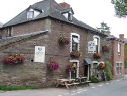 The Dog Inn, Ewyas Harold Wallpaper