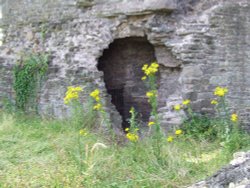 Abergavenny Castle Wallpaper