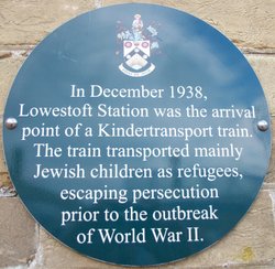 Lowestoft railway station