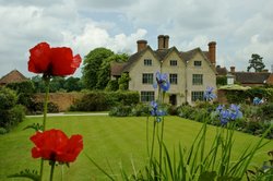 Gardens at Packwood House Wallpaper