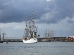 Tall ships Wallpaper