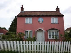 Cottage in Friston Wallpaper